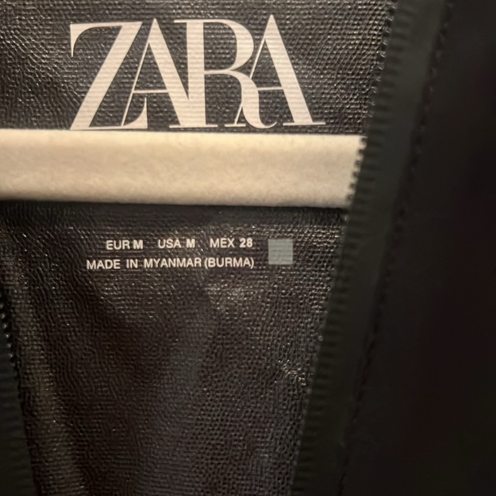Zara Black Hooded Jacket - Picture 3 of 4